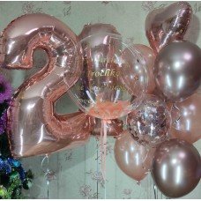 Яскравий букет гелєвих хромованих кульок