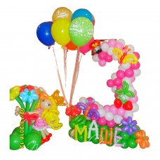 Цифра три з дівчинкою та гелевими кульками