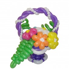 Букет з кульок у фіолетовому кошику